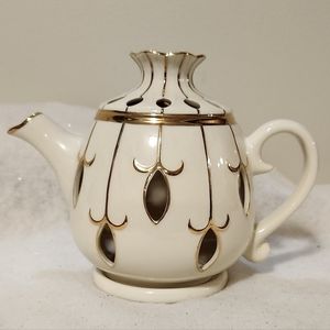 PartyLite "Tea for Two" Tea Pot Tealight  Votive Holder Cream/gold with box